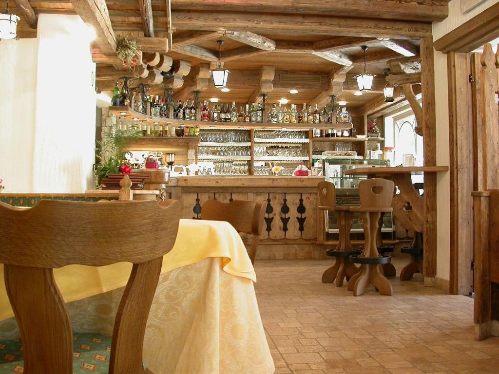 Hotel Garni Soreie Поцца-ди-Фасса Экстерьер фото