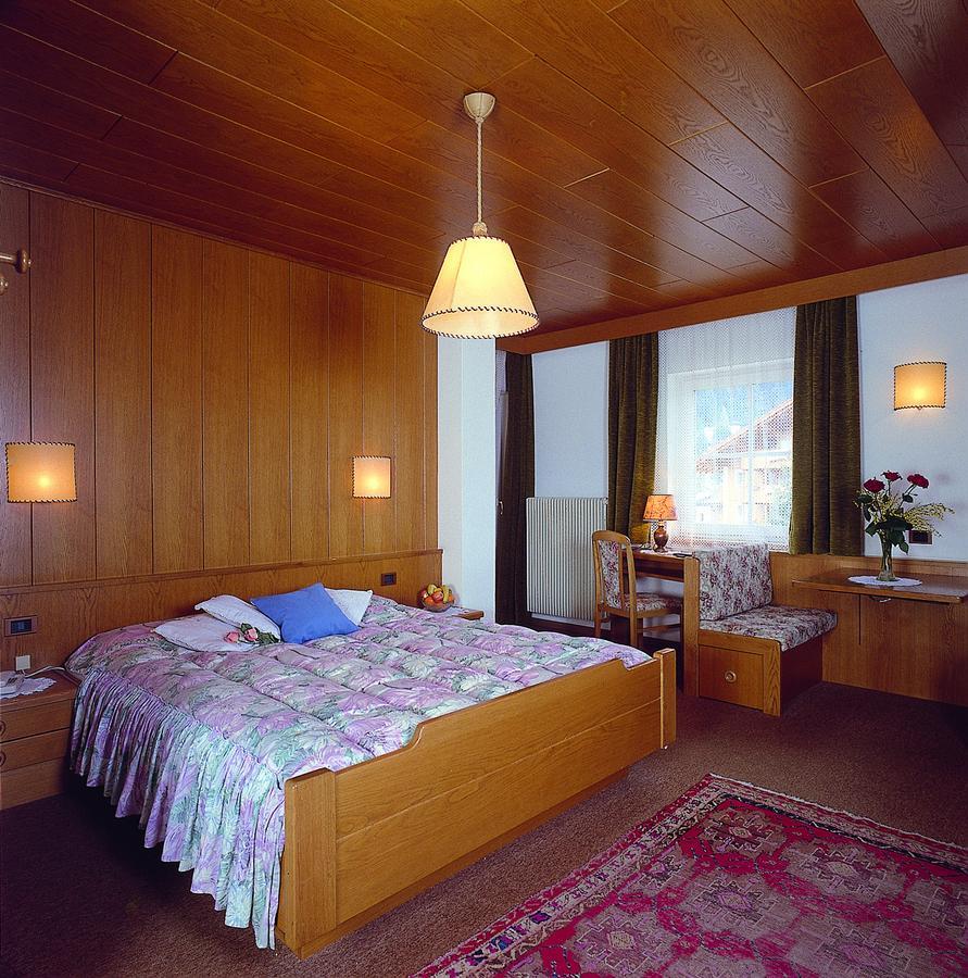 Hotel Garni Soreie Поцца-ди-Фасса Экстерьер фото