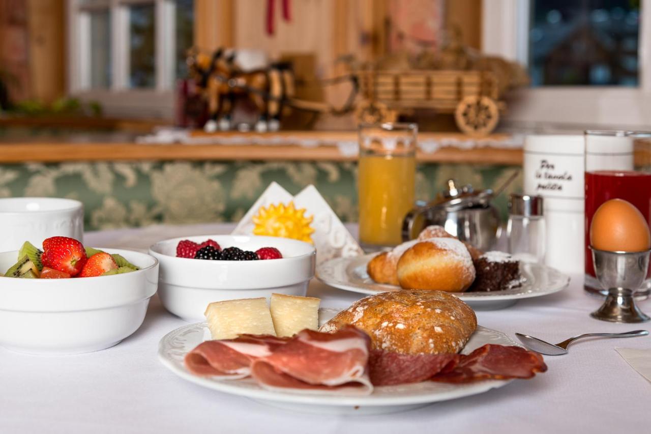 Hotel Garni Soreie Поцца-ди-Фасса Экстерьер фото